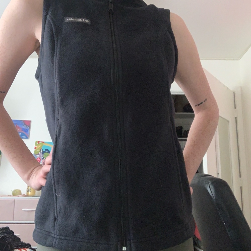 black columbia vest